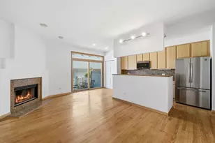 4262 W Thorndale Ave, Chicago, IL 60646 - Photo 13
