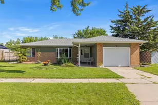 502 Lakewood Blvd, Park Forest, IL 60466 - Photo 1