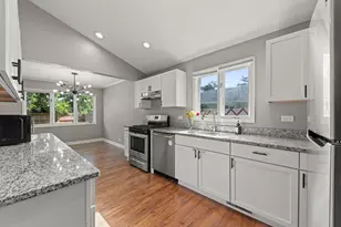 502 Lakewood Blvd, Park Forest, IL 60466 - Photo 11