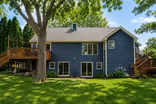 929 Alton Ct, Winthrop Harbor, IL 60096 - Photo 1