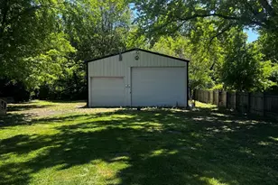 207 E North St, Heyworth, IL 61745 - Photo 3
