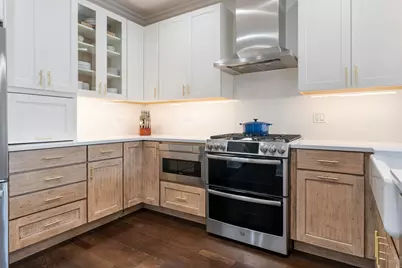 1051 W Monroe Street #4, Chicago, IL 60607 - Photo 17