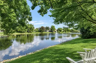 357 Wedgewood Cir, Romeoville, IL 60446 - Photo 3