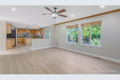 357 Wedgewood Circle, Romeoville, IL 60446 - Photo 9