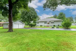 2425 Commonwealth Ave, Joliet, IL 60435 - Photo 33