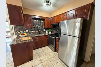 3158-3158 W 93rd Street #2D, Evergreen Park, IL 60805 - Photo 3