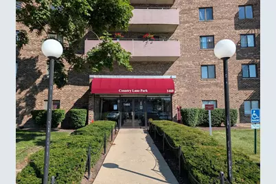 1460 Fairlane Drive #202, Schaumburg, IL 60193 - Photo 1