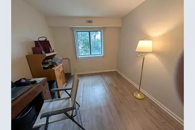 1460 Fairlane Drive #202, Schaumburg, IL 60193 - Photo 9