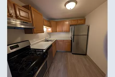 1460 Fairlane Drive #202, Schaumburg, IL 60193 - Photo 5