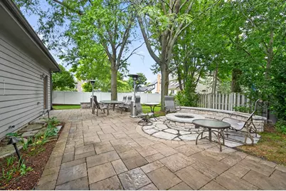 135 Hawkins Circle, Wheaton, IL 60189 - Photo 27