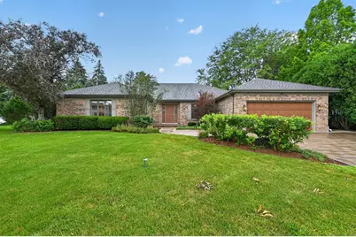 135 Hawkins Circle, Wheaton, IL 60189 - Photo 1