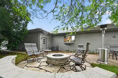 135 Hawkins Circle, Wheaton, IL 60189 - Photo 29