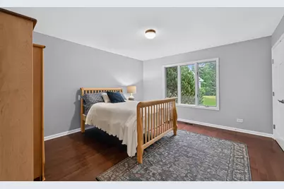 135 Hawkins Circle, Wheaton, IL 60189 - Photo 15
