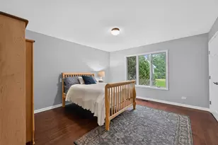 135 Hawkins Cir, Wheaton, IL 60189 - Photo 15
