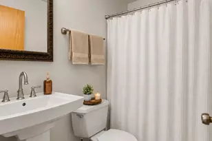 1187 Foxboro Ct, Schaumburg, IL 60193 - Photo 13