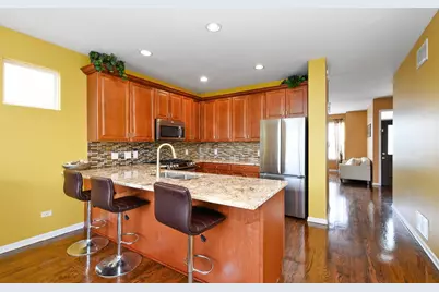 4234 N Kolmar Avenue #D, Chicago, IL 60641 - Photo 7