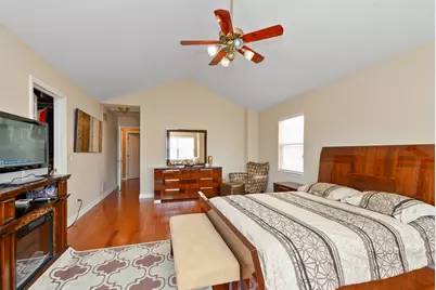 4234 N Kolmar Avenue #D, Chicago, IL 60641 - Photo 11