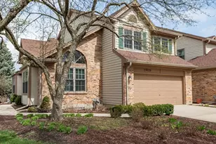 27W220 Chelsea Circle N, Winfield, IL 60190 - Photo 1