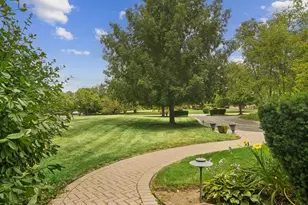 4563 Eleanor Dr, Long Grove, IL 60047 - Photo 3