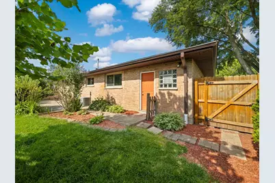 415 Tennyson Road, Bartlett, IL 60103 - Photo 15