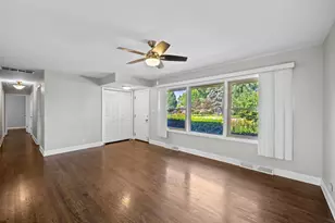 415 Tennyson Rd, Bartlett, IL 60103 - Photo 3