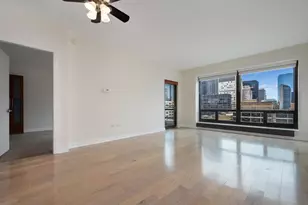 130 N Garland Ct, Chicago, IL 60602 - Photo 3