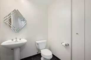 130 N Garland Ct, Chicago, IL 60602 - Photo 15