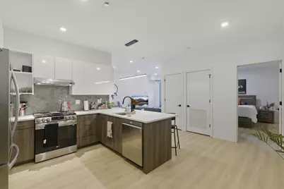 948 W Sunnyside Avenue #213, Chicago, IL 60640 - Photo 3