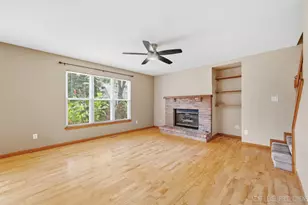 2513 Briarwood Ct, Aurora, IL 60506 - Photo 13