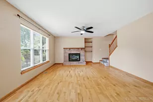 2513 Briarwood Ct, Aurora, IL 60506 - Photo 11
