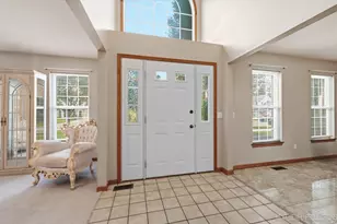 2513 Briarwood Ct, Aurora, IL 60506 - Photo 3