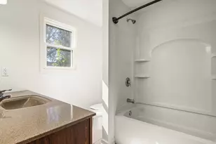 407 Glendale Ave, Rockford, IL 61108 - Photo 17