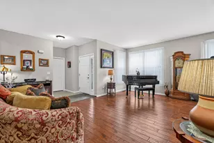 21240 Brush Lake Dr, Crest Hill, IL 60403 - Photo 3