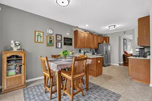 21240 Brush Lake Dr, Crest Hill, IL 60403 - Photo 17