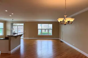 1873 Crenshaw Cir, Vernon Hills, IL 60061 - Photo 7