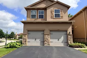 1873 Crenshaw Cir, Vernon Hills, IL 60061 - Photo 3