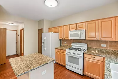 971 Lakestone Lane, Aurora, IL 60504 - Photo 7