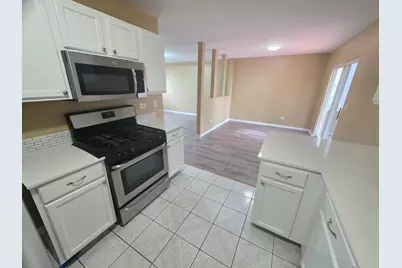 1705 Lake Pointe Drive, Plainfield, IL 60586 - Photo 9