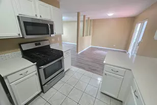1705 Lake Pointe Dr, Plainfield, IL 60586 - Photo 9