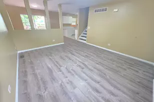 1705 Lake Pointe Dr, Plainfield, IL 60586 - Photo 3
