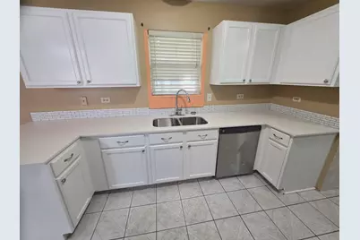 1705 Lake Pointe Drive, Plainfield, IL 60586 - Photo 7