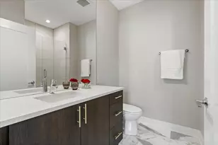 729 W 15th St, Chicago, IL 60607 - Photo 29
