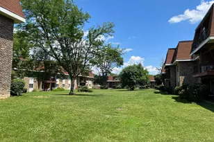 1085 Knoll Ln, Hoffman Estates, IL 60194 - Photo 23