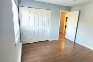 1085 Knoll Ln, Hoffman Estates, IL 60194 - Photo 13