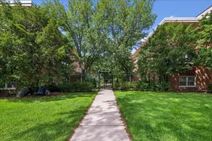 7536 N Ridge Blvd, Chicago, IL 60645 - Photo 15