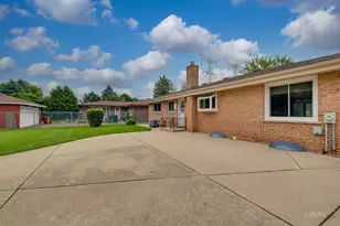 607 W Montrose Ave, Wood Dale, IL 60191 - Photo 39