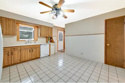 607 W Montrose Avenue, Wood Dale, IL 60191 - Photo 11