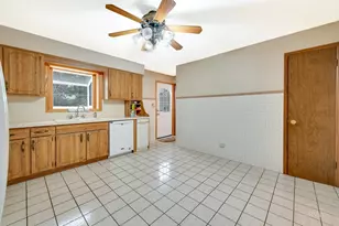 607 W Montrose Ave, Wood Dale, IL 60191 - Photo 11