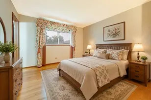 607 W Montrose Ave, Wood Dale, IL 60191 - Photo 17
