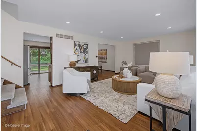 800 Marston Avenue NE, Glen Ellyn, IL 60137 - Photo 3